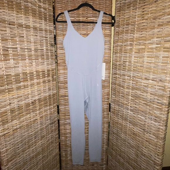 #64 NWT Lululemon Align Bodysuit 25"
Rhino Grey Sz 8 - Picture 6 of 7